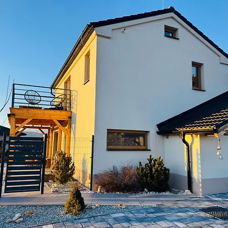 Semesterbostad House Brezno